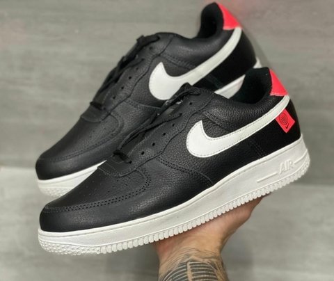 NIKE AIR FORCE WORLDWIDE PRETO