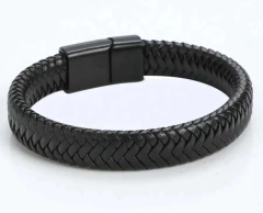 Pulsera de cuero trenzado.