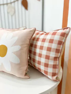 Trío Almohadones Margaritas (28x28) - Coco House Kids