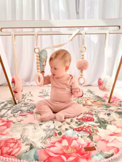 Gimnasio Nórdico "Cuento para Ari" (incluye playmat) - Estilo Montessori - tienda online