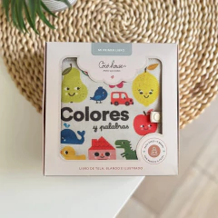 Imagen de COMBO Libro Blando "Colores" + Sonajero de Cochecito "Wally"