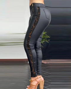 Calça Skinny com Renda na Lateral DL 4025 na internet