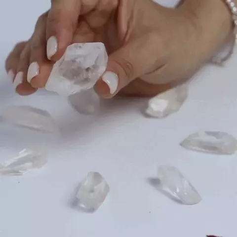 Punta cuarzo Cristal - Rejilla de Reiki - comprar online