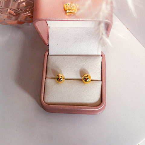 Brinco bolinha lisa Banho Ouro 18K