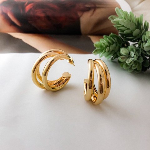 Argola tripla tubo G Banho Ouro 18k