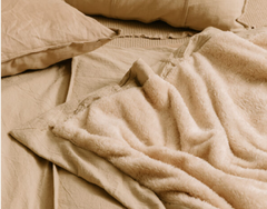 Pie de cama corderito Beige - comprar online