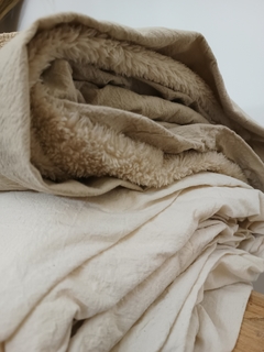 Pie de cama corderito Beige