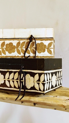 Caja de te larga Aleli en internet