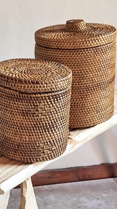 Cestitos con tapa de rattan natural en internet