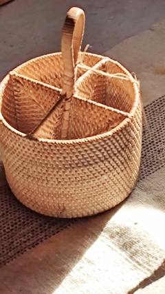 Cubiertero / organizador de rattanredondo patinado blanco - tienda online
