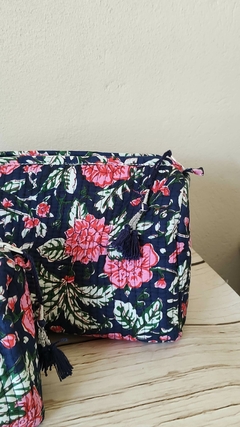 Neceser block print azul marino