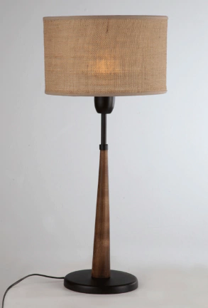 Lampara de mesa madera conica - 59 cm alto - Pantalla de arpillera