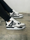 JORDAN RETRO 4