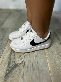 NIKE FORCE BICOLOR en internet