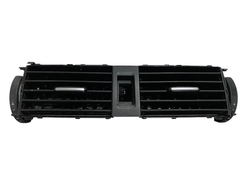 Difusor central Vw Jetta 2012 2016 - 5c6819728 - Detalhe