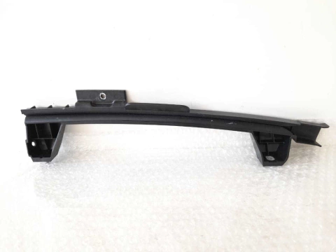 Guia Vidro Dianteiro Direito Gm Tracker 17 18 19/ 42621052