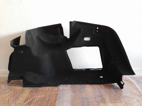 Forro Direito Porta Malas Mercedes C180 11/ A2046905526