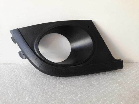 Moldura Farol Milha Lado Esquerdo Vw Crossfox 11/14 Original
