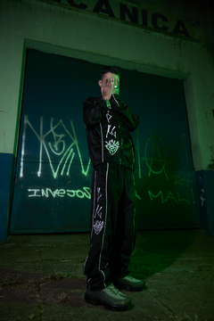 CONJUNTO PMO ''NOIS'' VELUDO na internet