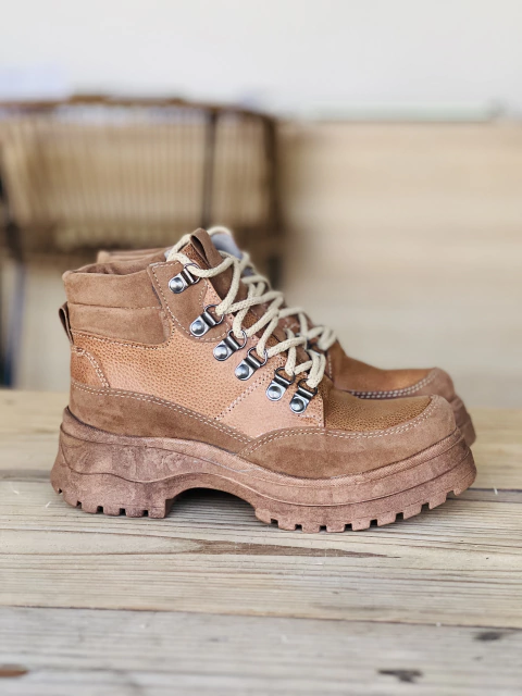 New LOGAN Canela - comprar online