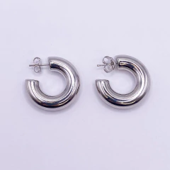 Brinco Argola Tubo M no Banho de Ródio Branco