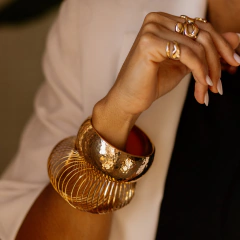 bracelete martelado banhado à prata - comprar online
