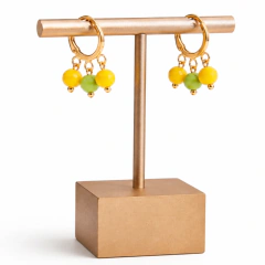 argolinha de cristais verde e amarelo