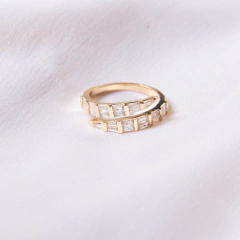 anel ajustável filetes de zircônias banhado à ouro 18k Celie - comprar online