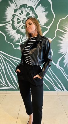 CAMPERA engomada
