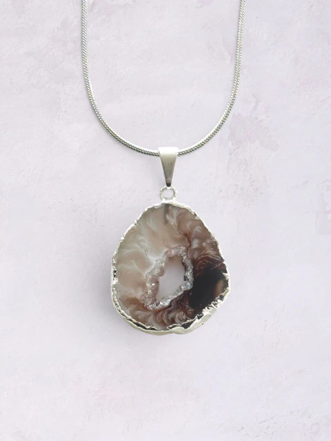 Collar Geoda de Ágata Cadena Fina