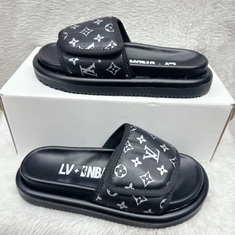 Chinelo LV - Preto