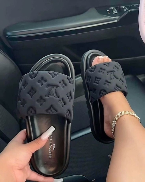 Chinelo LV - Preto