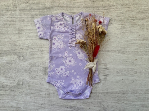 BODY VOLADITOS FLOREADO LILA - comprar online