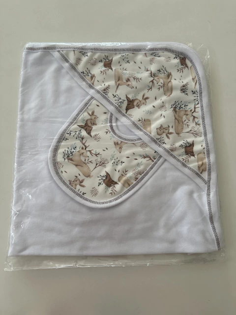 MANTA RECIBIDORA CON CAPUCHA + BABERO BAMBIS - comprar online