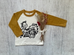 REMERA COMBINADA MOSTAZA ANIMALITOS