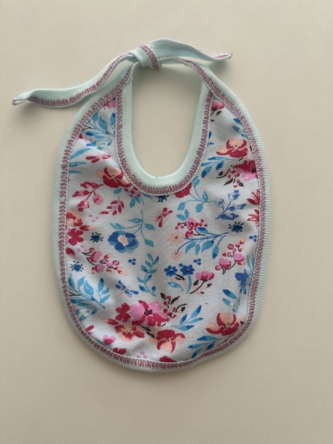 BABERO DE ALGODON FLOREADO CELESTE - comprar online