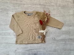 REMERA CON BOLSILLO DE MORLEY SOFT BEIGE