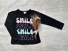 REMERA MANGA LARGA SMILE NEGRA - comprar online