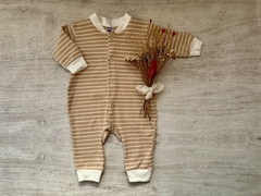 ENTERITO CON BOTONES DARLON RAYADO BEIGE - comprar online