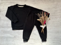 CONJUNTO DARLON BUZO + BABUCHA NEGRO - comprar online