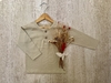 REMERA CON BOTONES BEIGE CLARO - comprar online