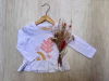 REMERA CON VOLADITOS ARCOIRIS - comprar online