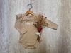 BODY HELLO CON VOLADITOS BEIGE - comprar online