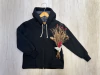 CAMPERA FRIZADA CON BOLSILLOS NEGRA - comprar online