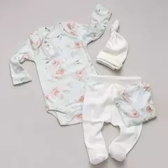 BABY BOX MADERA INFINITO - AJUAR 10 PIEZAS FLOREADO VERDE - comprar online