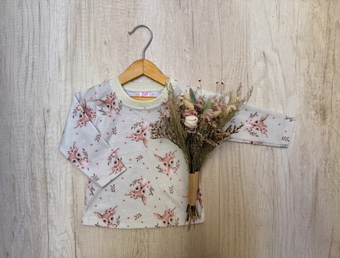 REMERA BAMBIS FLORES MENTA - comprar online