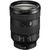 Lente Sony FE 24-105mm f/4 G OSS, com corpo preto e anéis de controle.