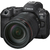 Câmera Canon Eos R5 Mark II com lente 24-105mm F/4L, vista lateral.