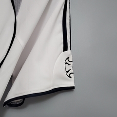 Imagem do CAMISA RETRÔ DO REAL MADRID - HOME 06/07