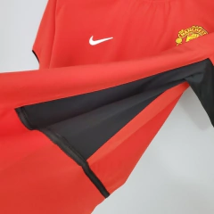 CAMISA RETRÔ DO MANCHESTER UNITED - HOME 02/04 - loja online